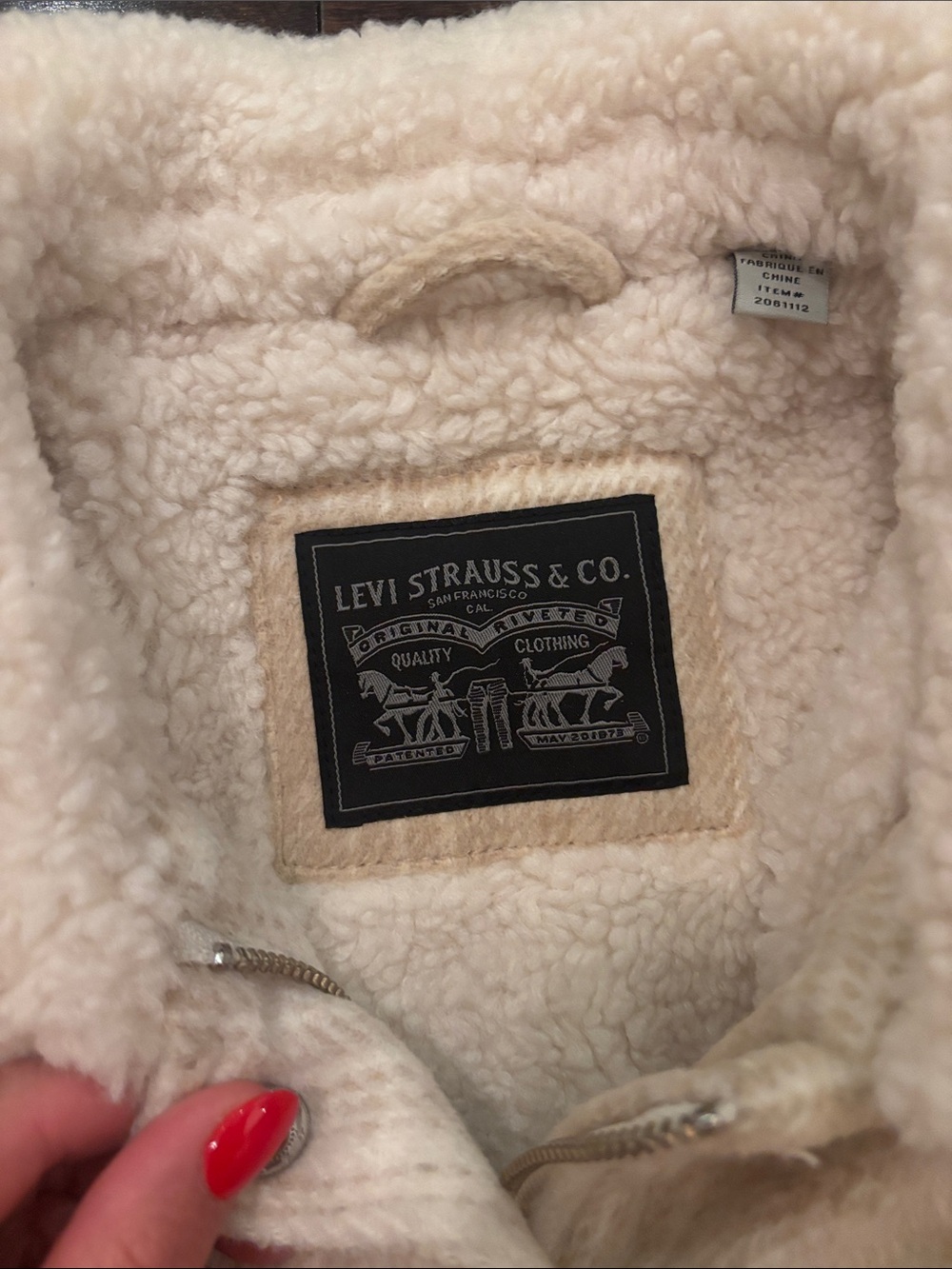 Levi’s | M | Beige Plaid Sherpa Collar Jacket - Picture 4 of 7